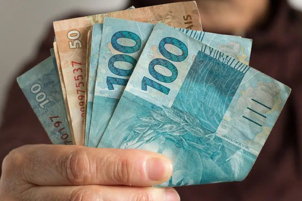 Governo libera saque emergencial de R$ 2.260 pelo Caixa Tem